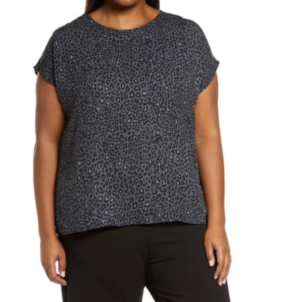 NWT Halogen gray animal print blouse size 1X